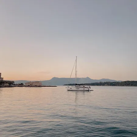 Lägenhet Zise Luxury Corfu (city)