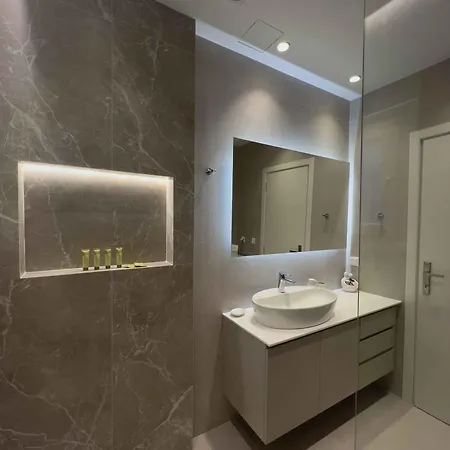 Lägenhet Zise Luxury